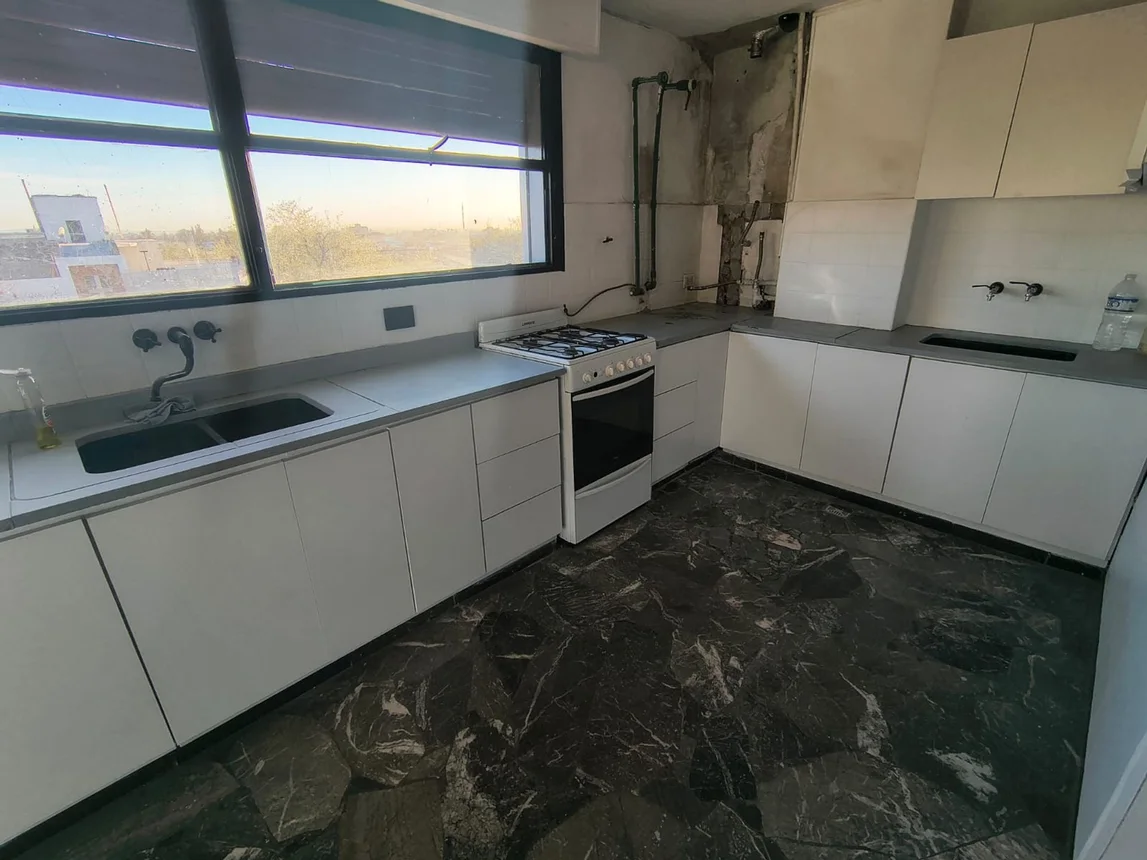 Departamento de 6 ambientes en venta en Godoy Cruz, Avenida San Martín 100, foto 3
