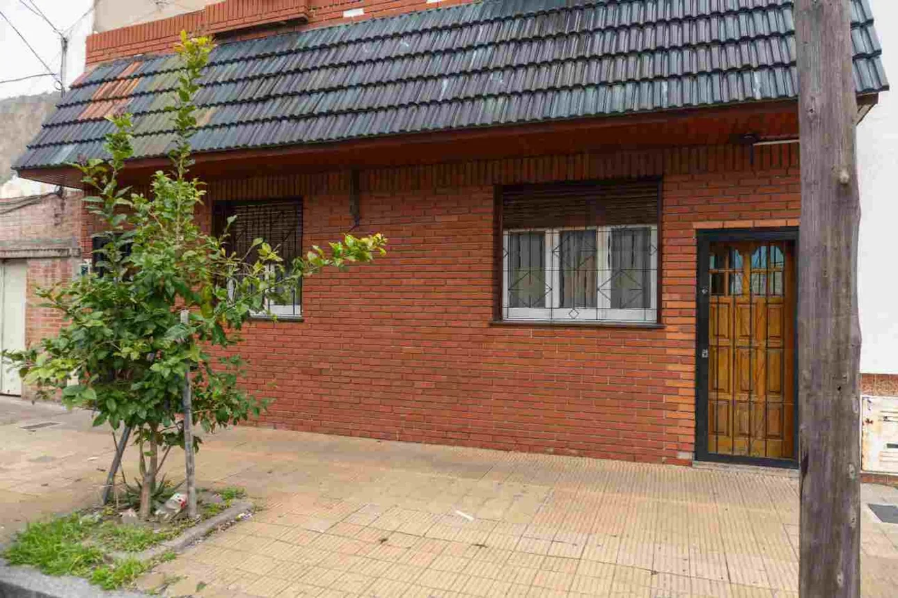 Casa de 3 ambientes en venta en Parque Patricios, Ancaste 3700