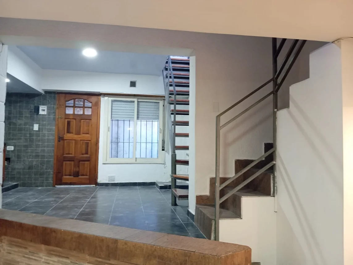 PH de 2 ambientes en venta en Lanús Este, Anatole France 1600
