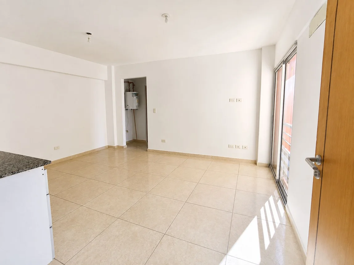 Departamento de 2 ambientes en venta en Morón, Juan José Castelli 200, foto 2