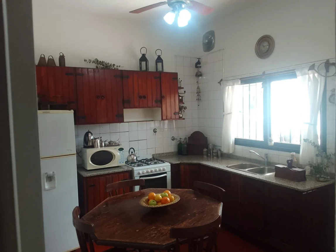 Casa de 4 ambientes en venta en Moreno, Chiclana 500, foto 2