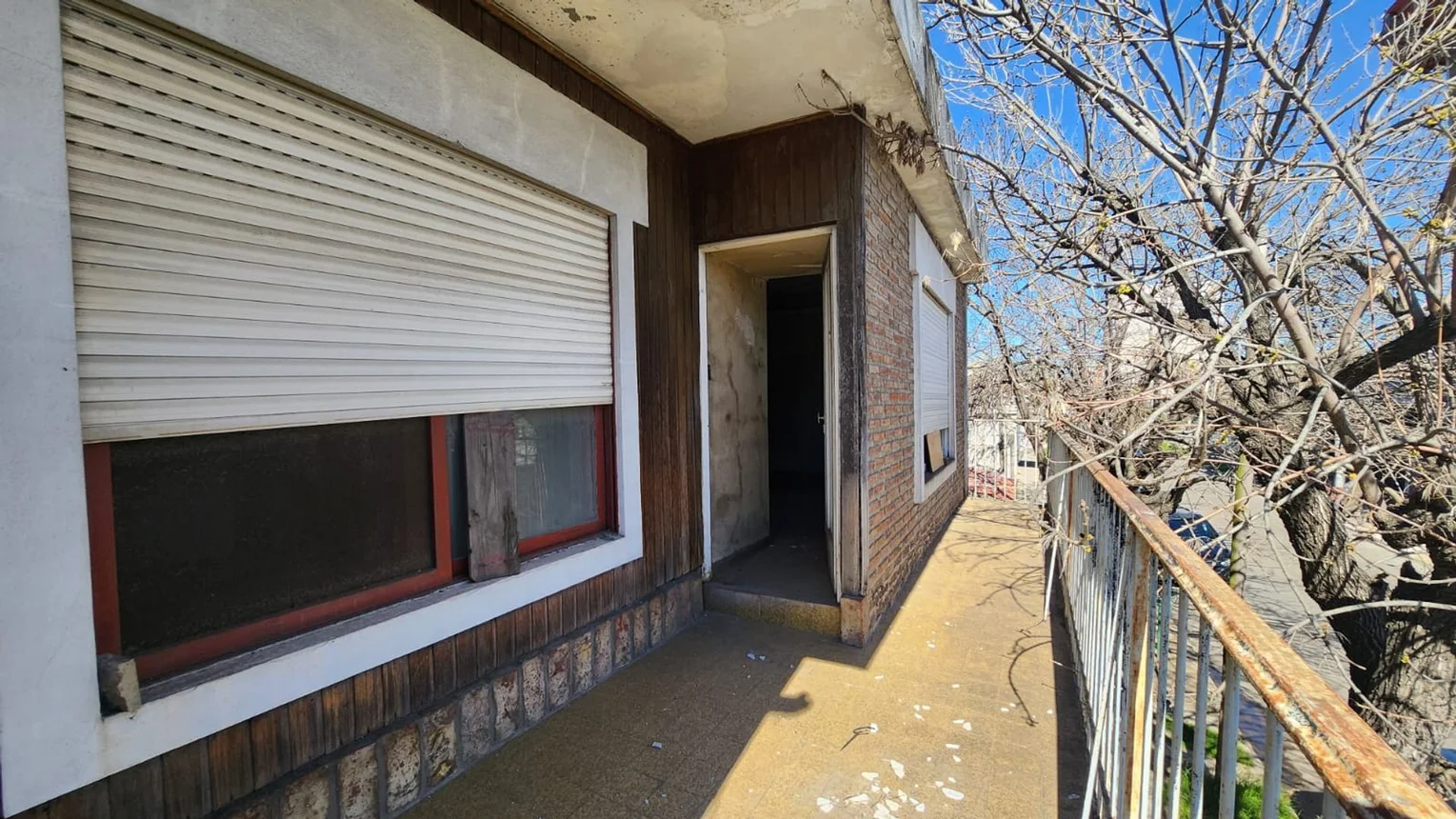 Casa de 4 ambientes en venta en San Miguel, Pringles 1000, foto 2