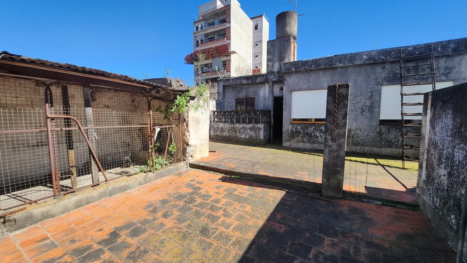 Casa de 4 ambientes en venta en San Miguel, Pringles 1000, foto 4