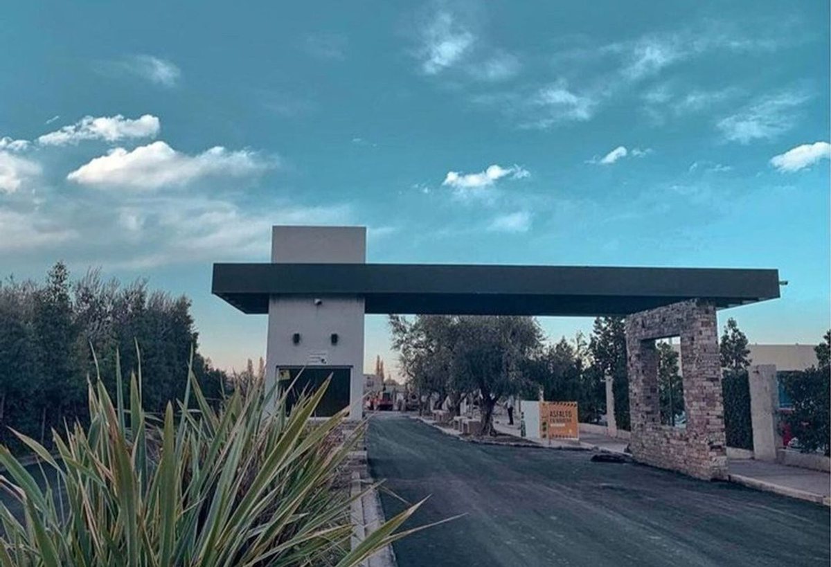 Terreno en Monte Caseros 2600