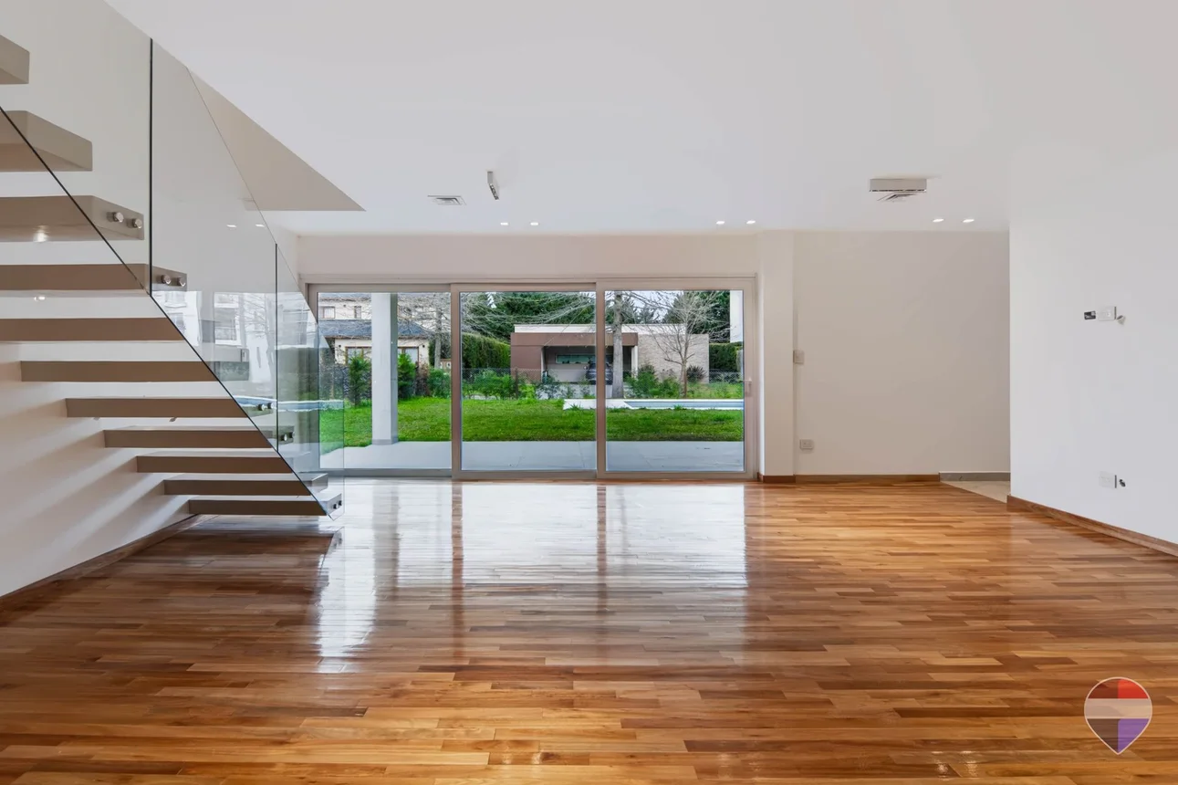 Casa de 4 ambientes en venta en Berazategui, Autopista Doctor Ricardo Balbín 1700, foto 2
