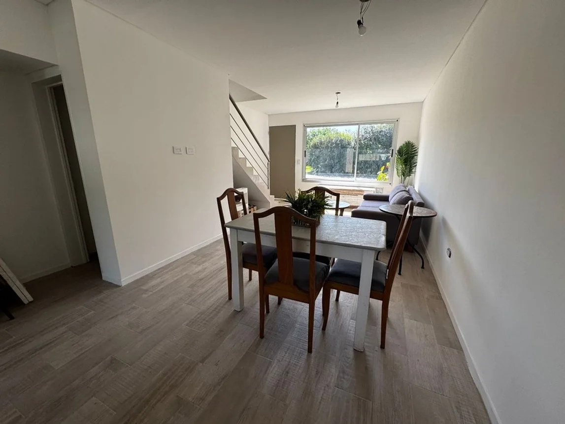 Dúplex en venta en Del Viso, foto 3