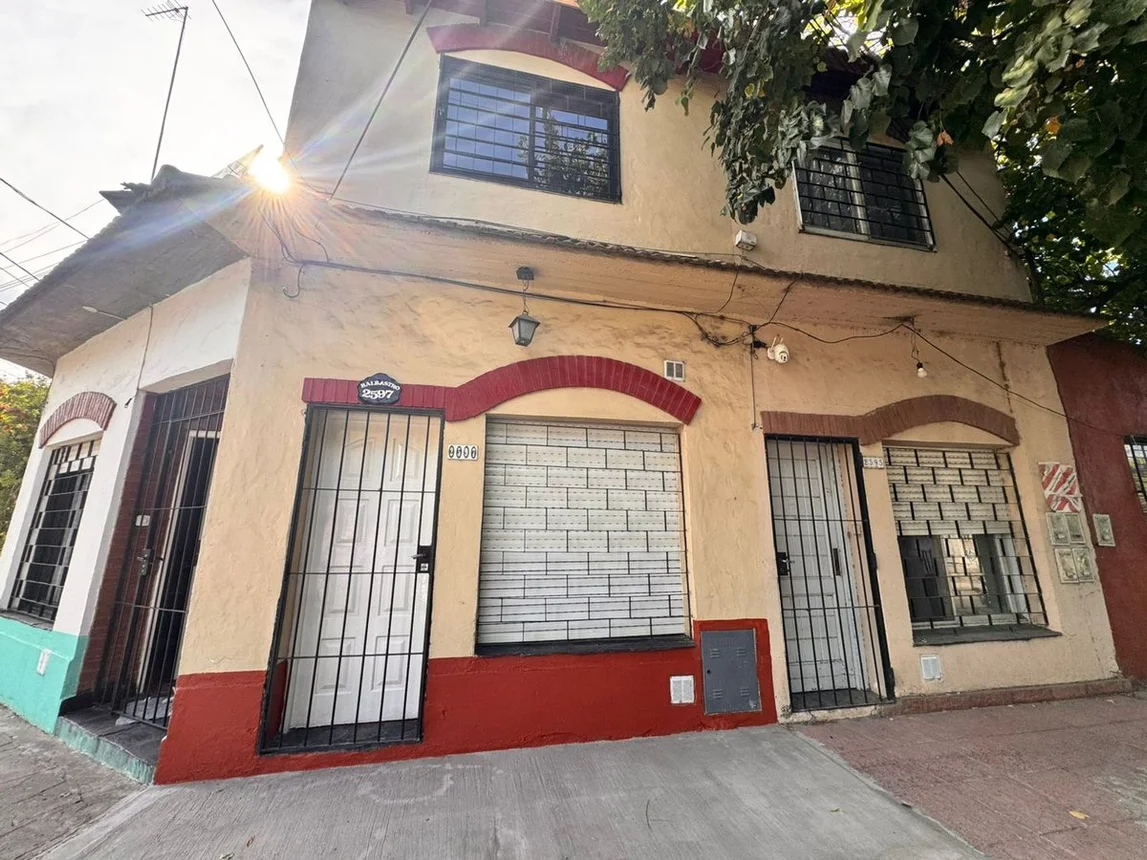 Casa dúplex en venta en Ituzaingó