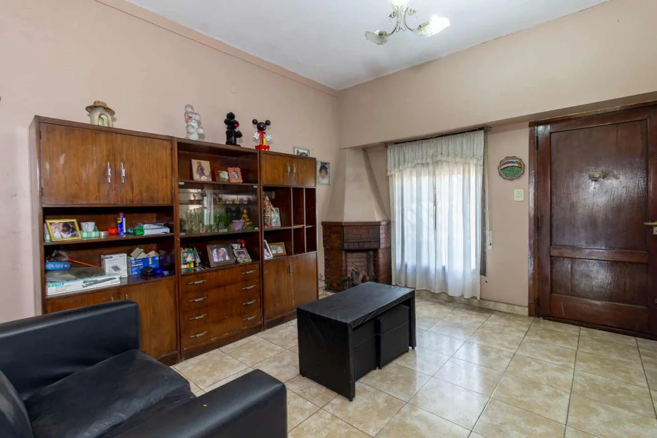 Casa en venta en Haedo, foto 3