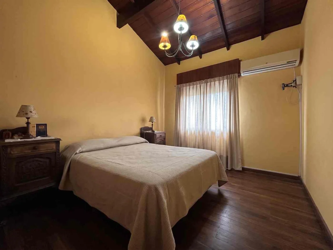 Casa en venta en Banfield, foto 3