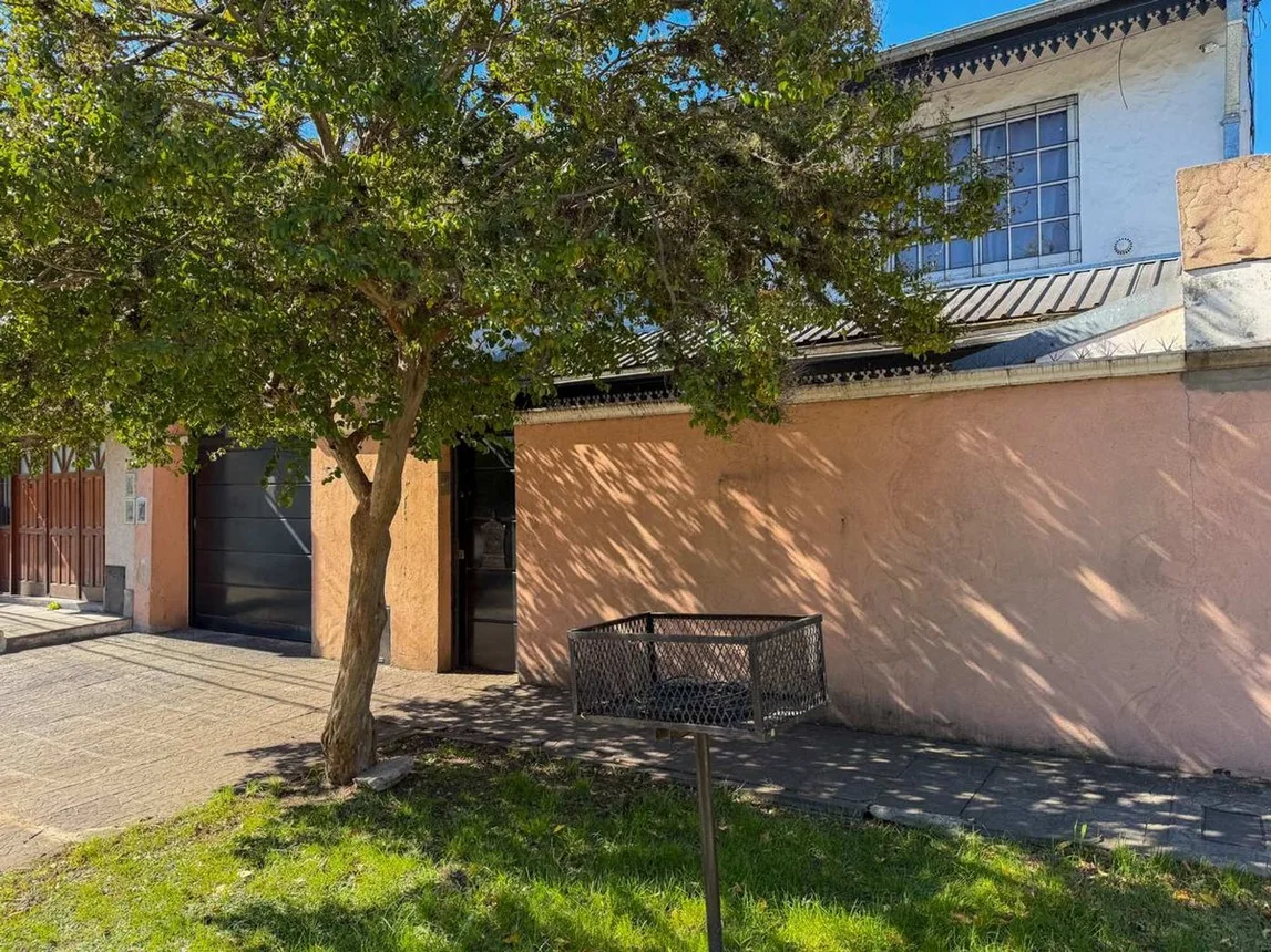 Venta casa 5 ambientes cochera quincho apcredito, foto 3
