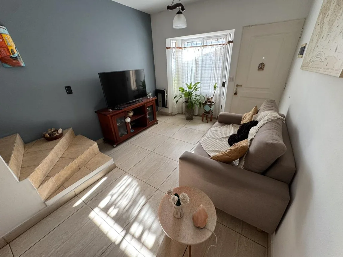 PH triplex 4 ambientes venta muñiz cochera patio, foto 1