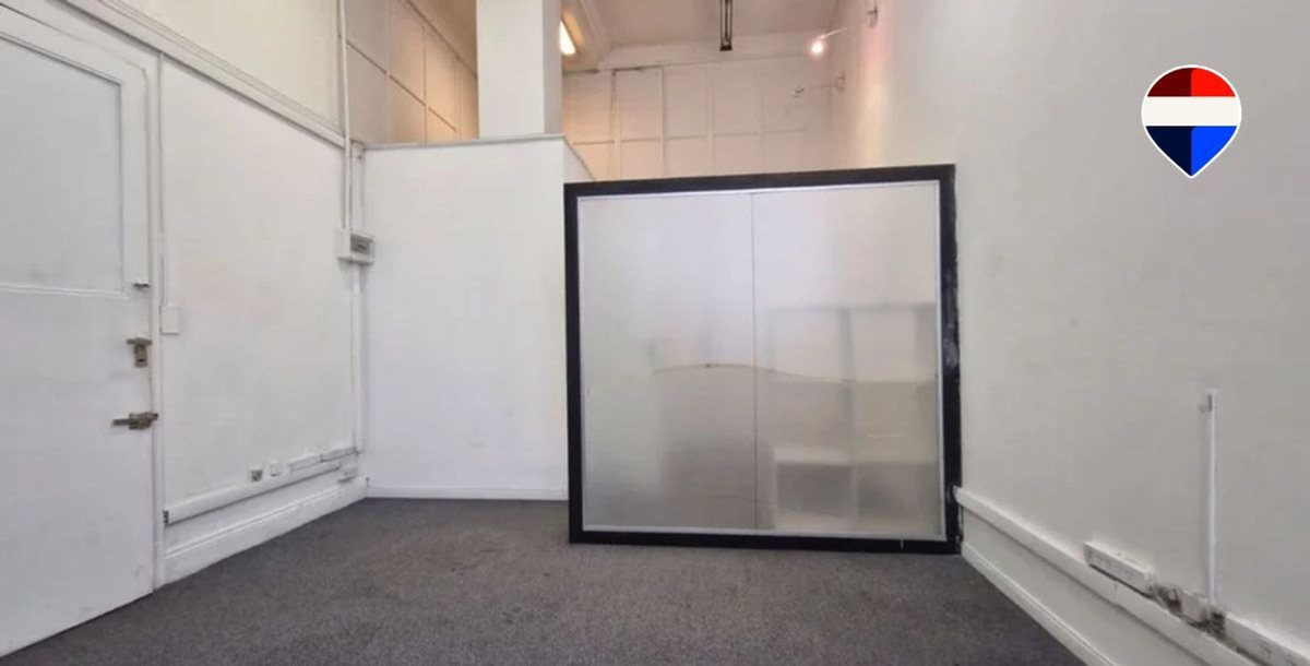 Foto 12 — VENTA OFICINA USO COMERCIAL APTO PROFESIONAL