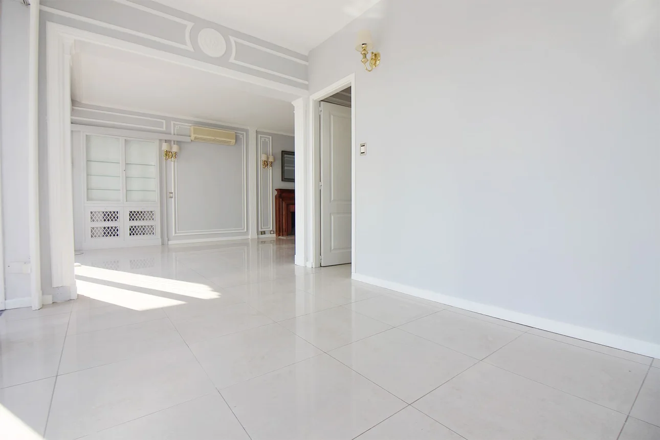 Departamento de 6 ambientes en venta en San Nicolás, Uruguay 800, foto 3