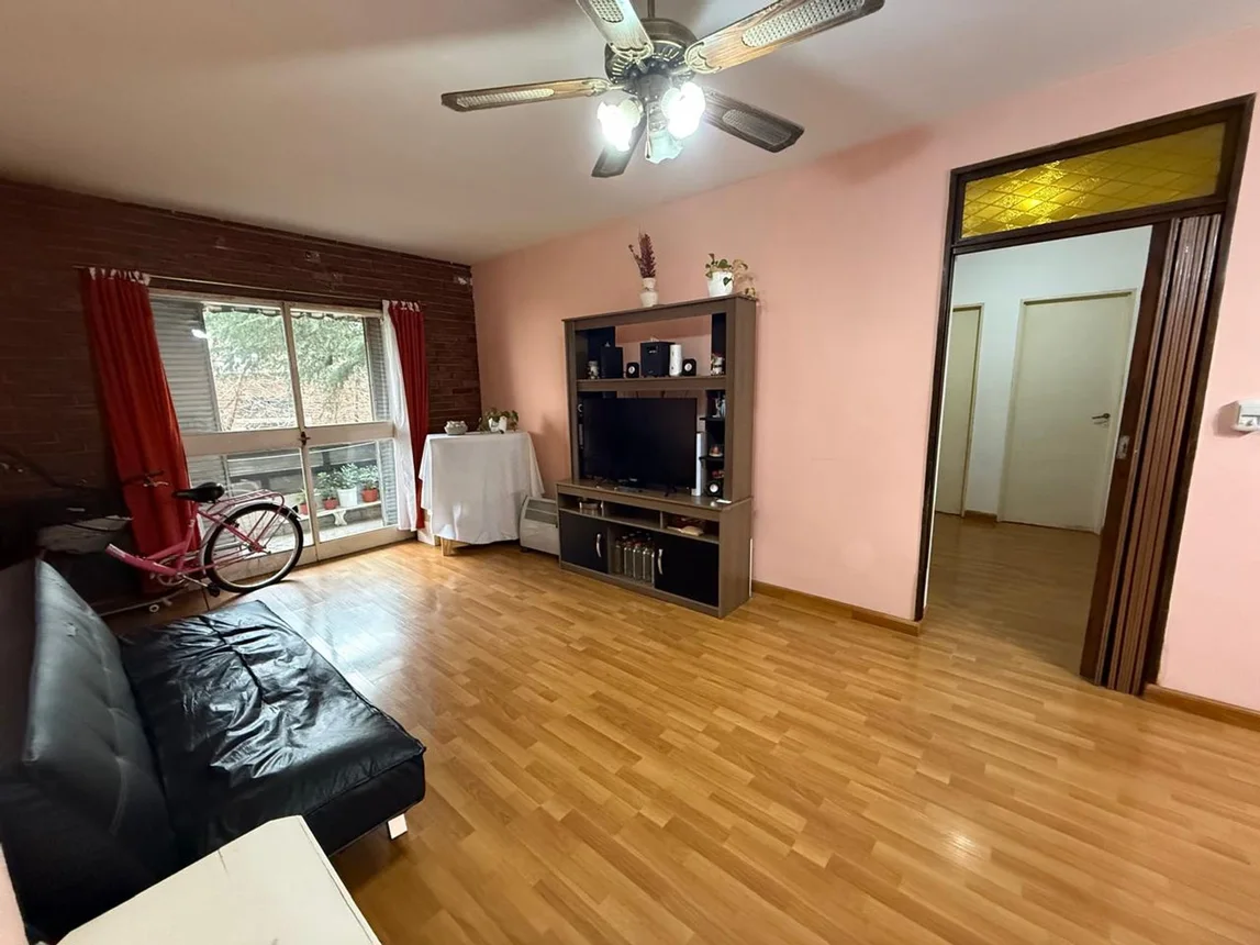 Departamento de 4 ambientes en venta en Villa Raffo, Chile 1400