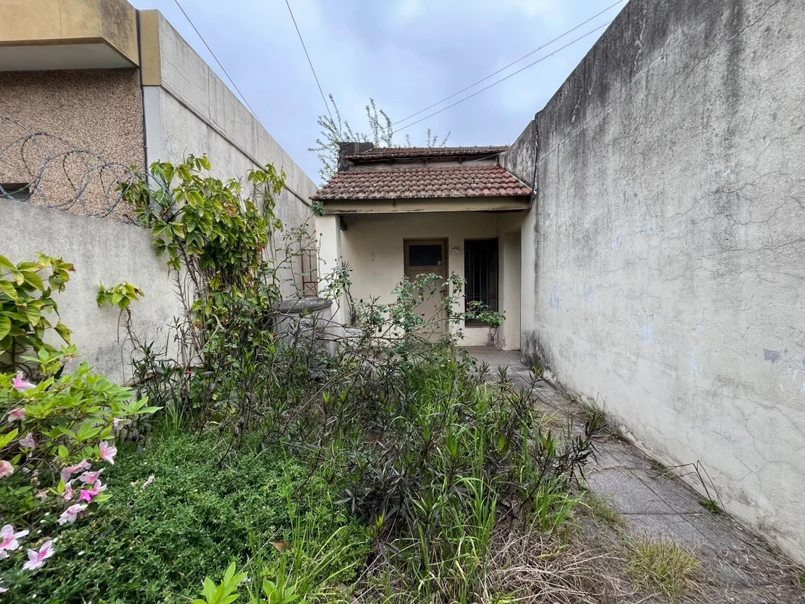 Venta casa 277 mts villa sarmiento a reciclar, foto 1