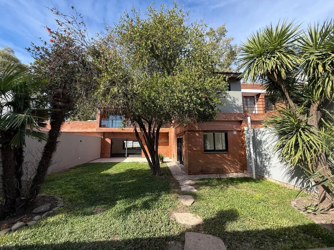 Casa en venta en Ciudad Jardín, foto 3