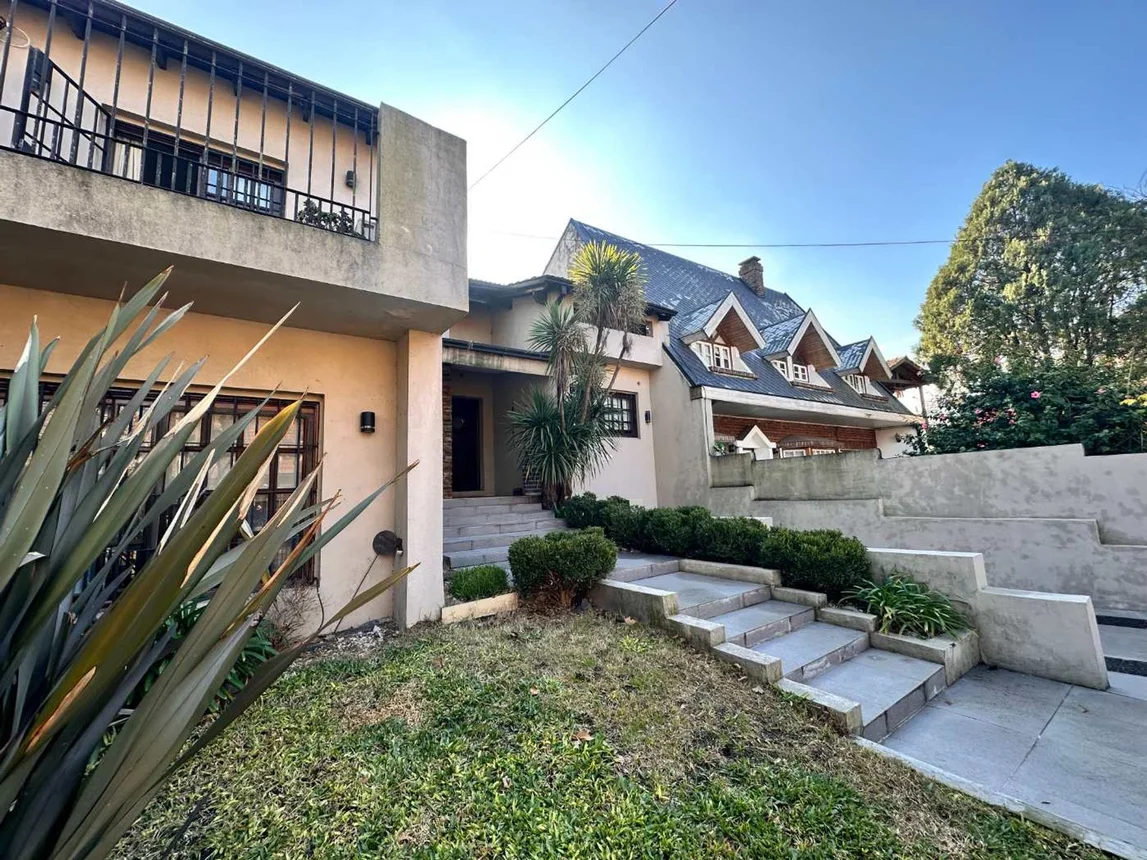 Casa en venta en Adrogué, foto 3