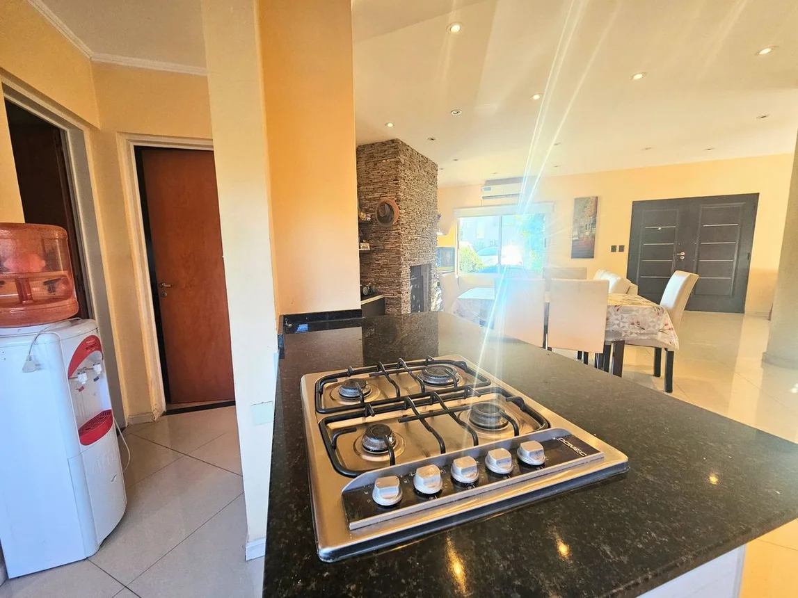 Casa de 5 ambientes en venta en General Rodríguez, Andres Chazarreta 1100, foto 5