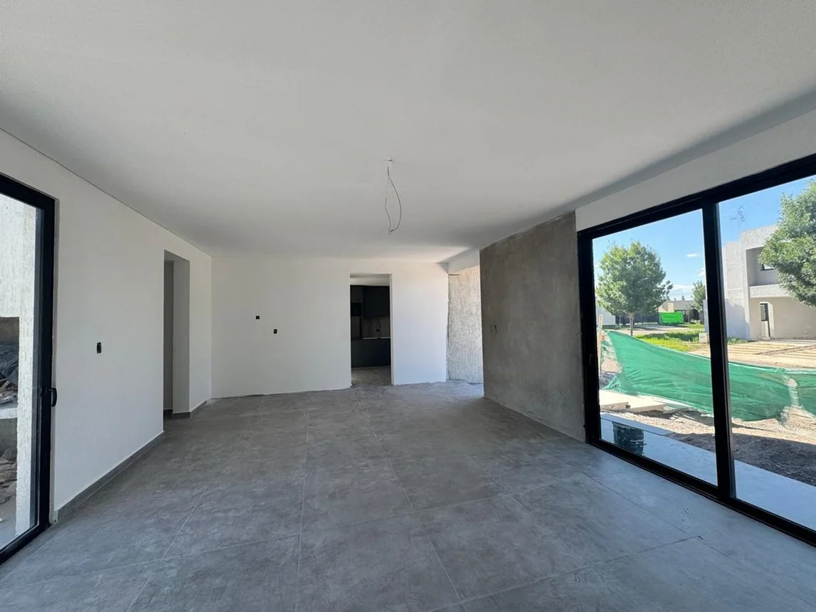 Casa en venta en Luján de Cuyo, foto 2