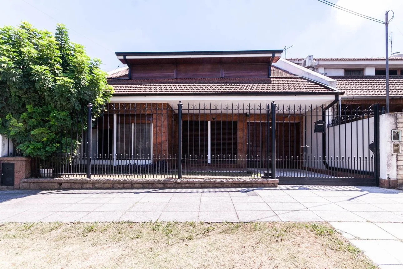 Casa en venta en Lomas de Zamora, foto 2
