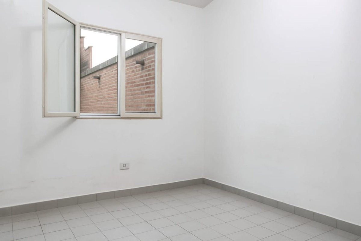 CASA VENTA ZONA NORTE B° MIRASOLES 6 DORM - foto 9