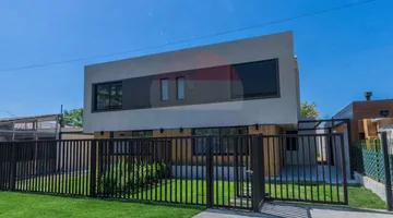 Venta Barra Carrasco casa 4 dorm. 3 baños cochera