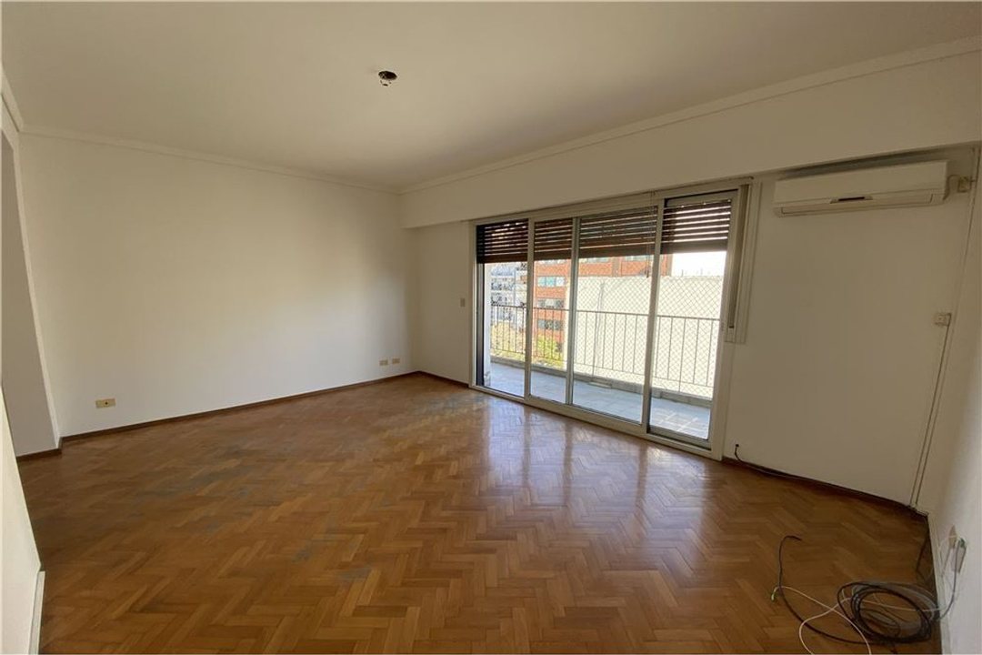ALQUILER SEMIPISO 3 AMBIENTES C/ DEP. Y COCHERA