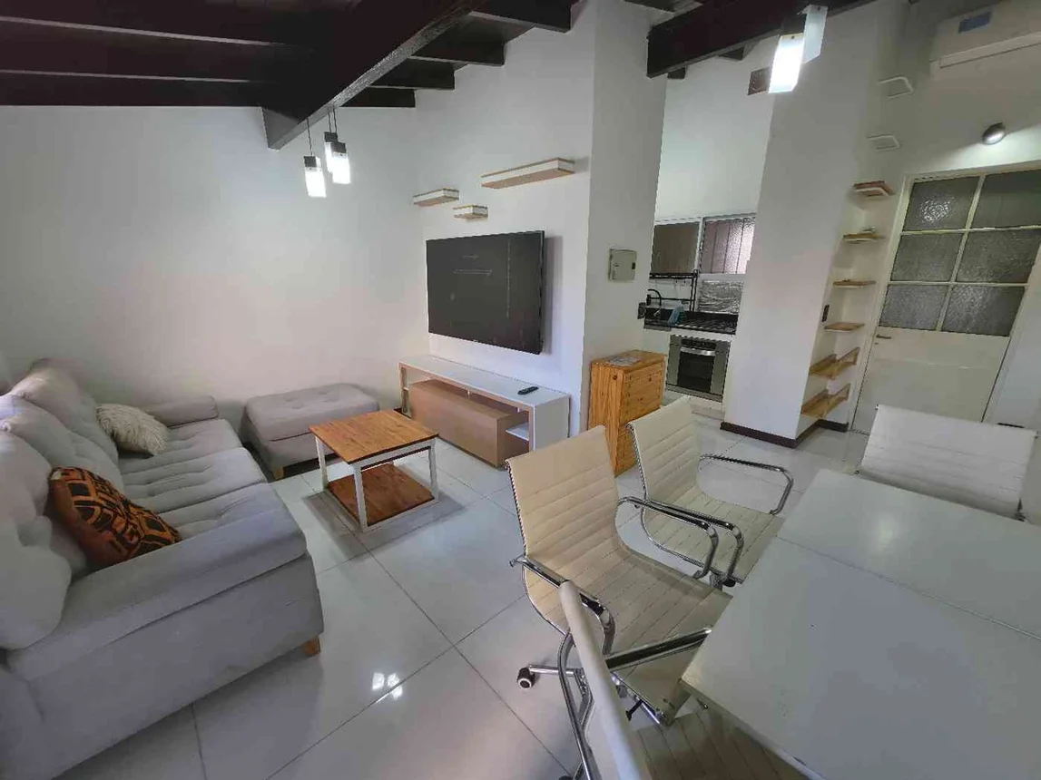 Departamento en alquiler en Flores, foto 2