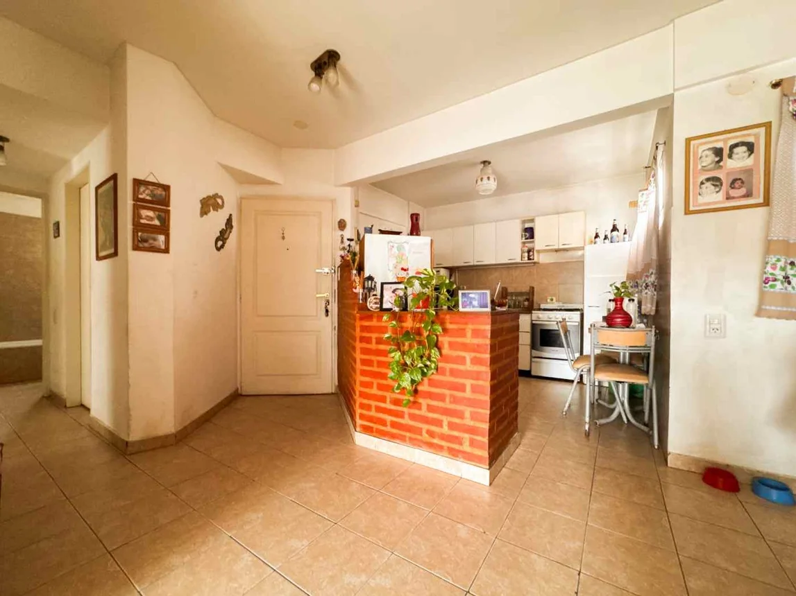 Departamento de 3 ambientes en venta en Monte Castro, Bahía Blanca 2000, foto 2