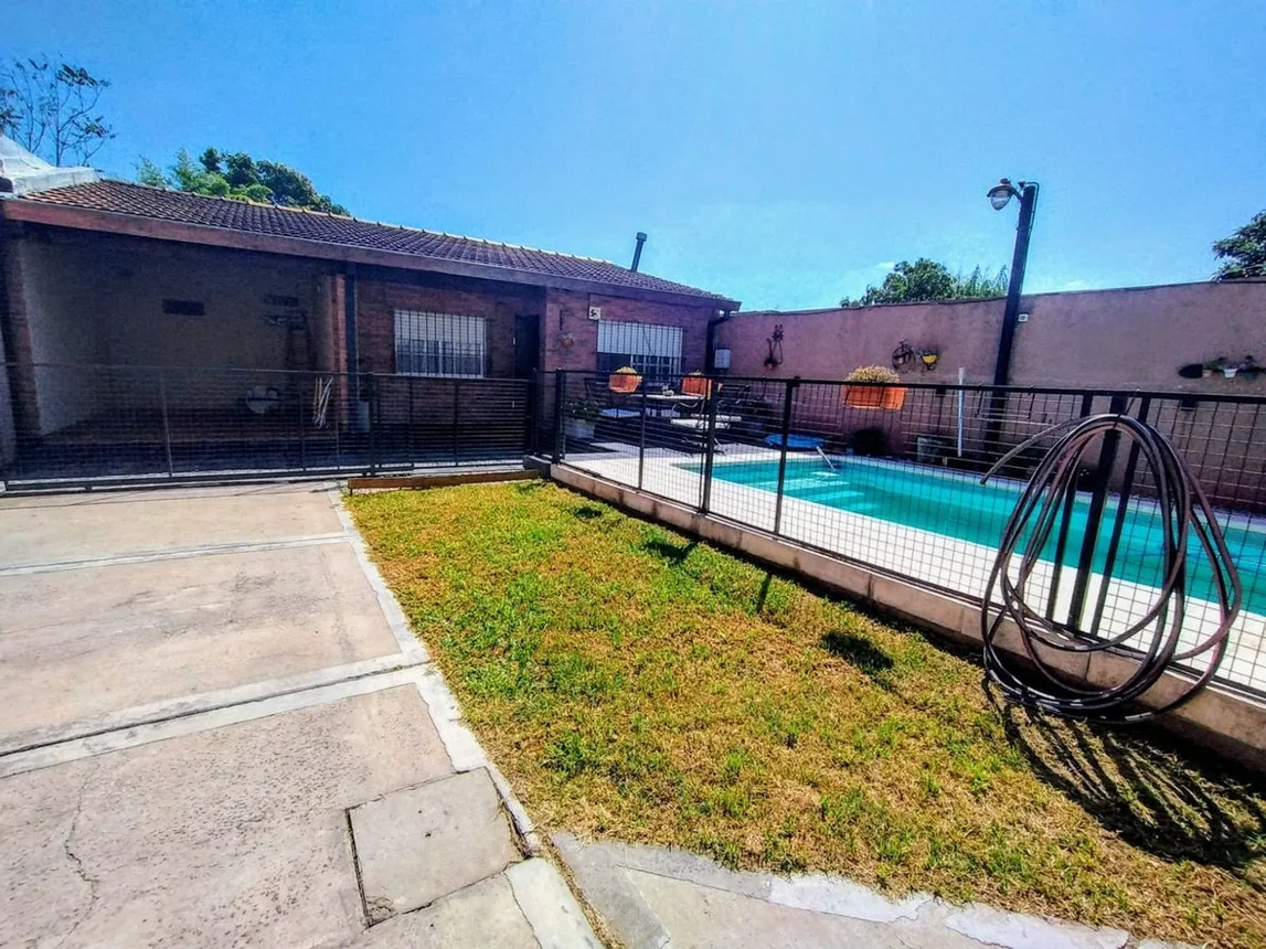 Casa en venta en Moreno