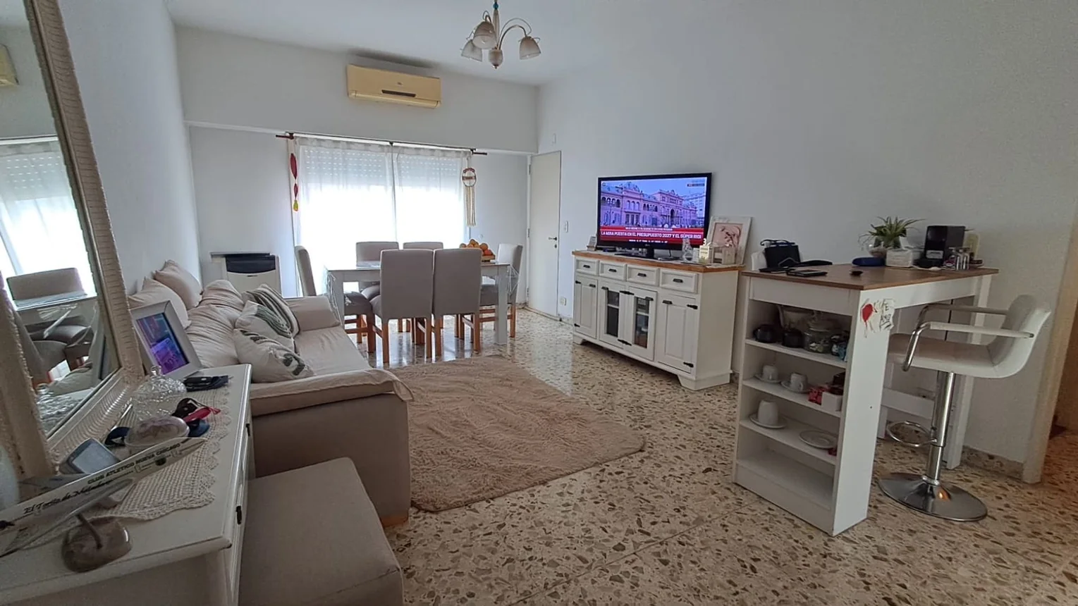 Departamento en venta en Tapiales, Humaita 1200