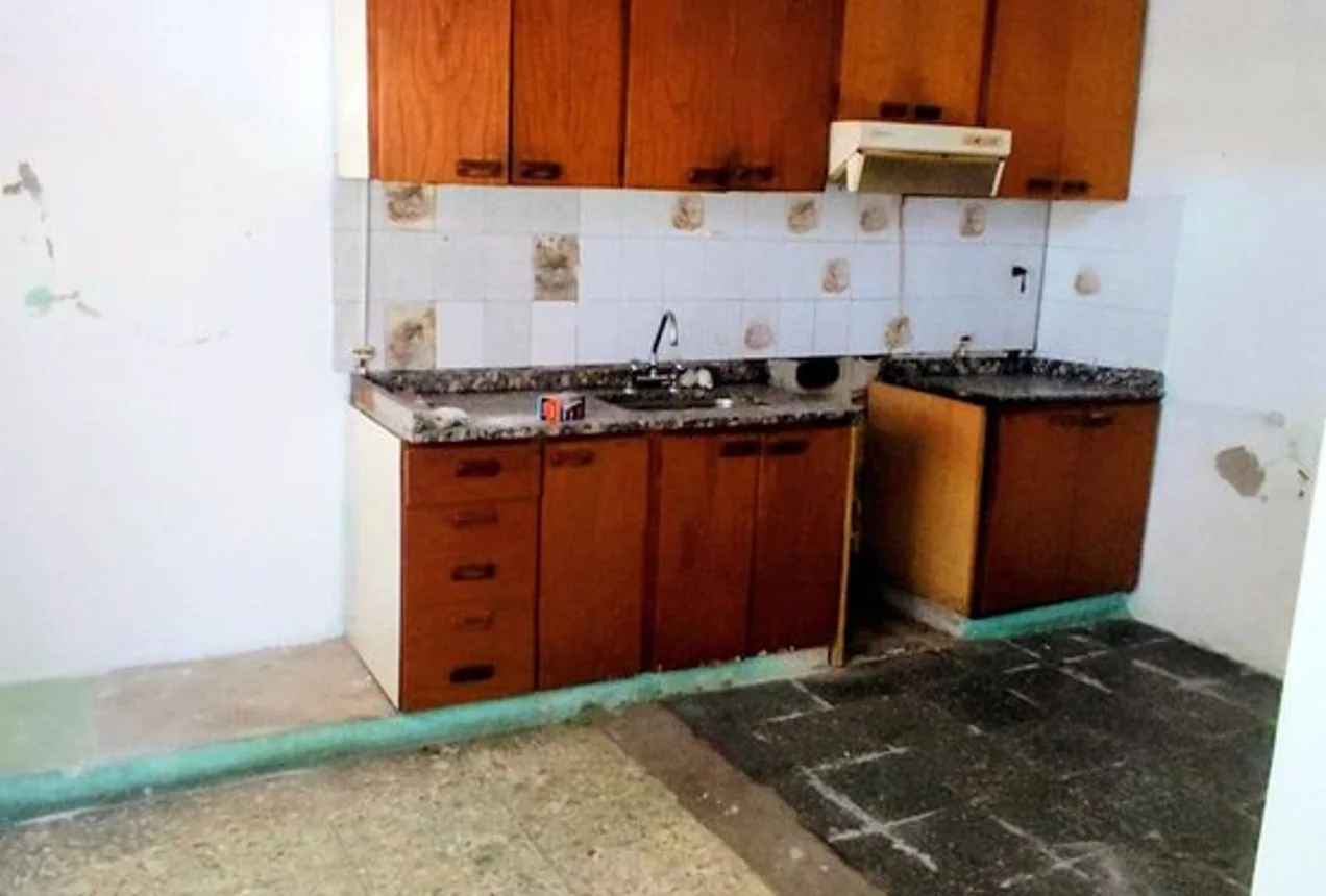 Casa de 3 ambientes en venta en Villa Luzuriaga, Lisboa 1300, foto 5