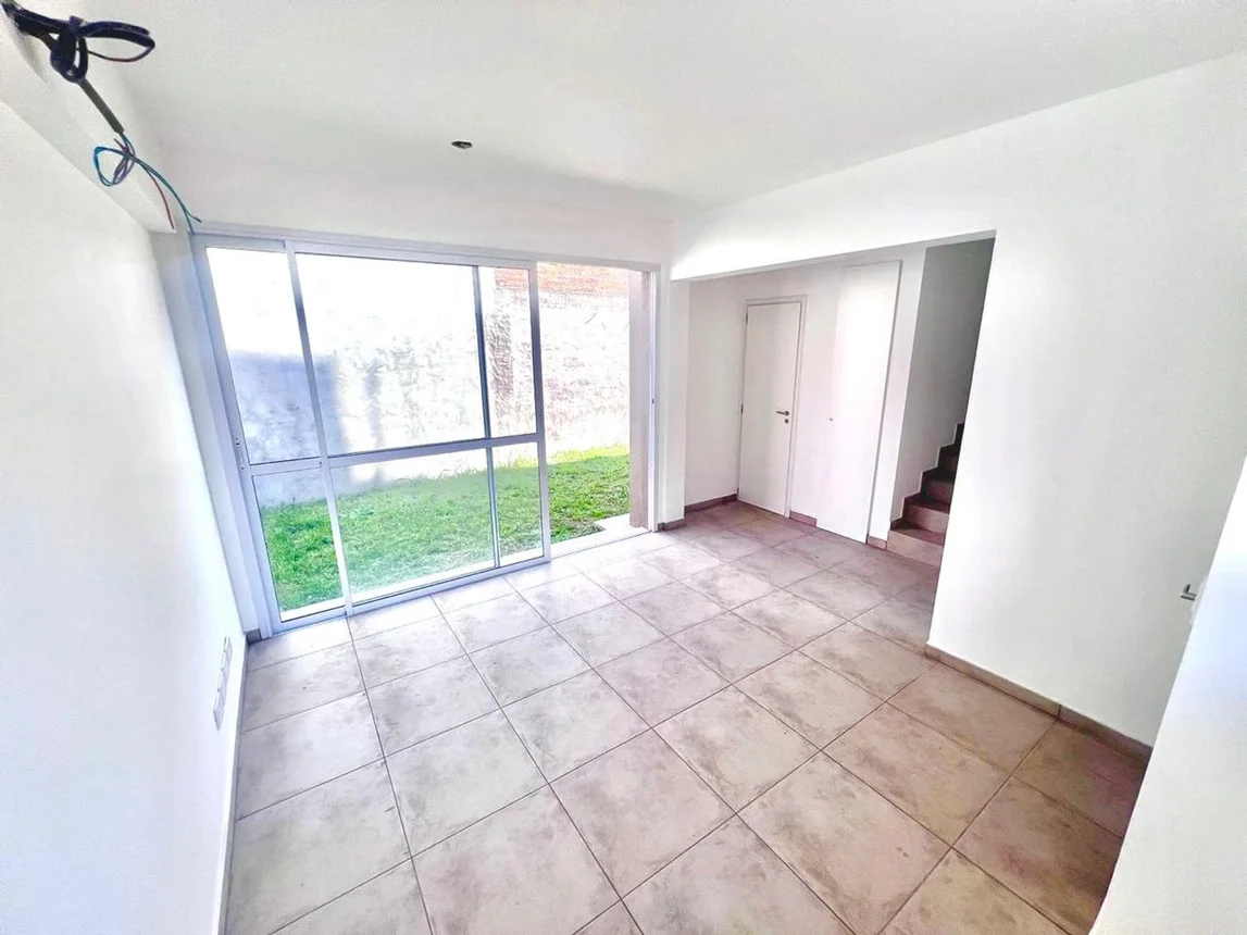 Casa dúplex de 2 ambientes en venta en Tigre, Arias 200, foto 2
