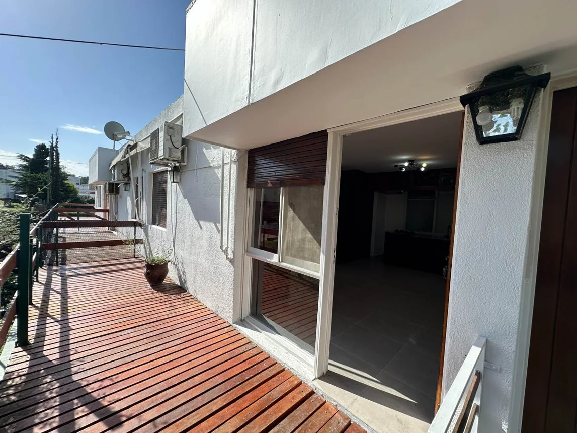 Departamento de 5 ambientes en venta en Villa Carlos Paz, Brown 0, foto 2