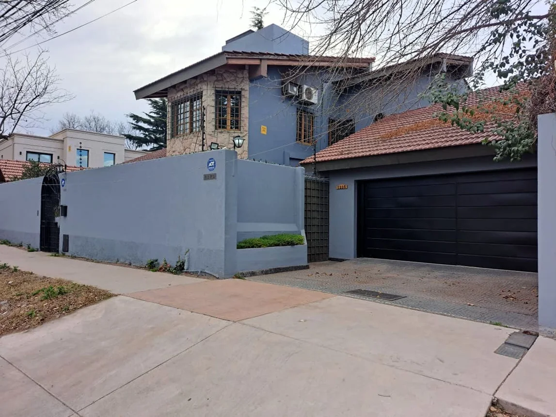 Casa en venta en Luján de Cuyo