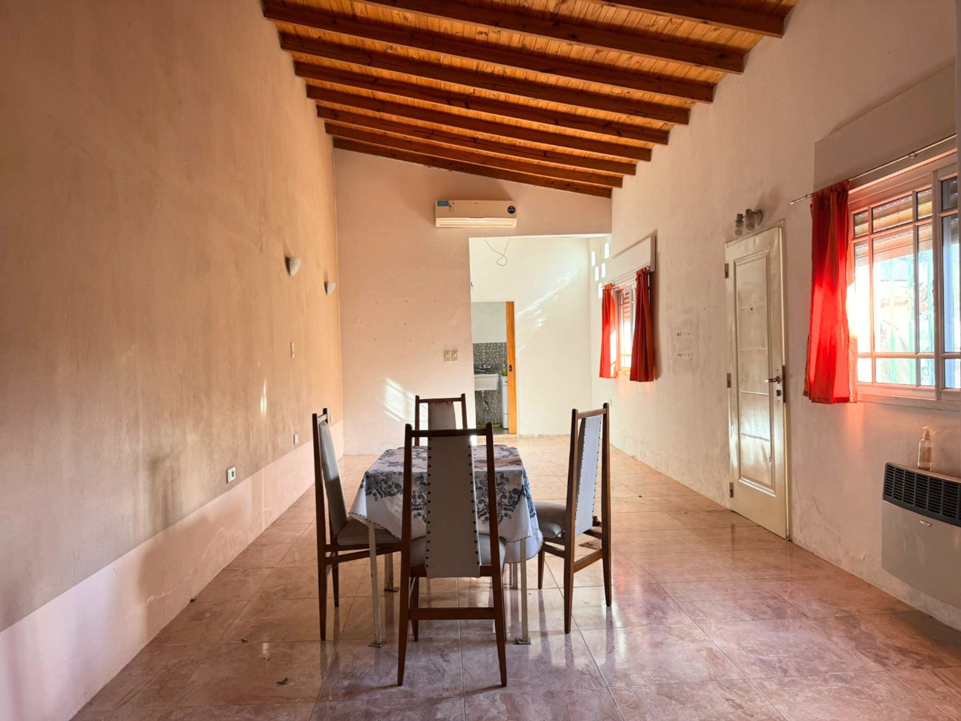 Foto 5 — CASA EN VENTA 4 AMBIENTES EN LONGCHAMPS
