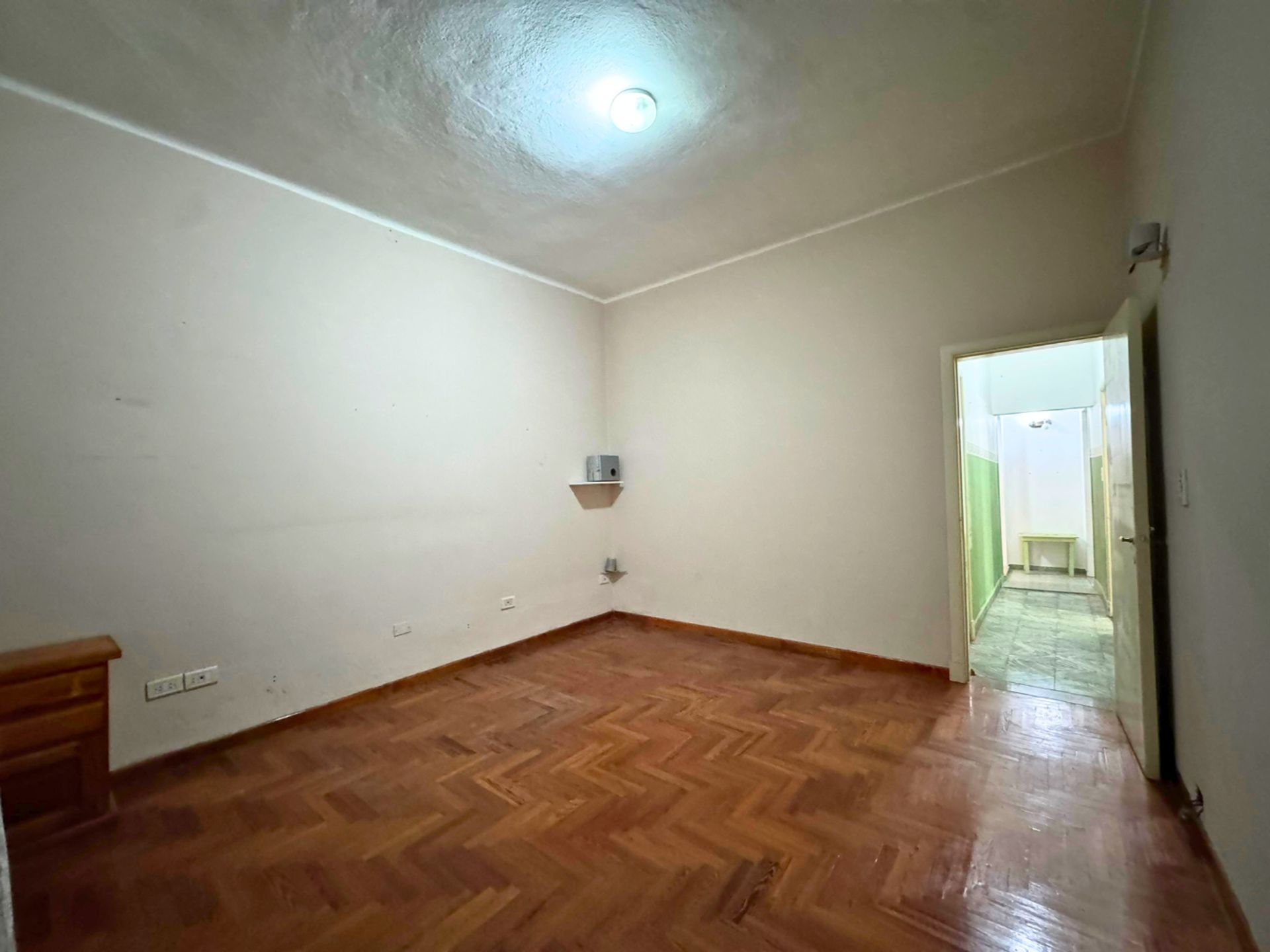 Foto 8 — CASA EN VENTA 4 AMBIENTES EN LONGCHAMPS