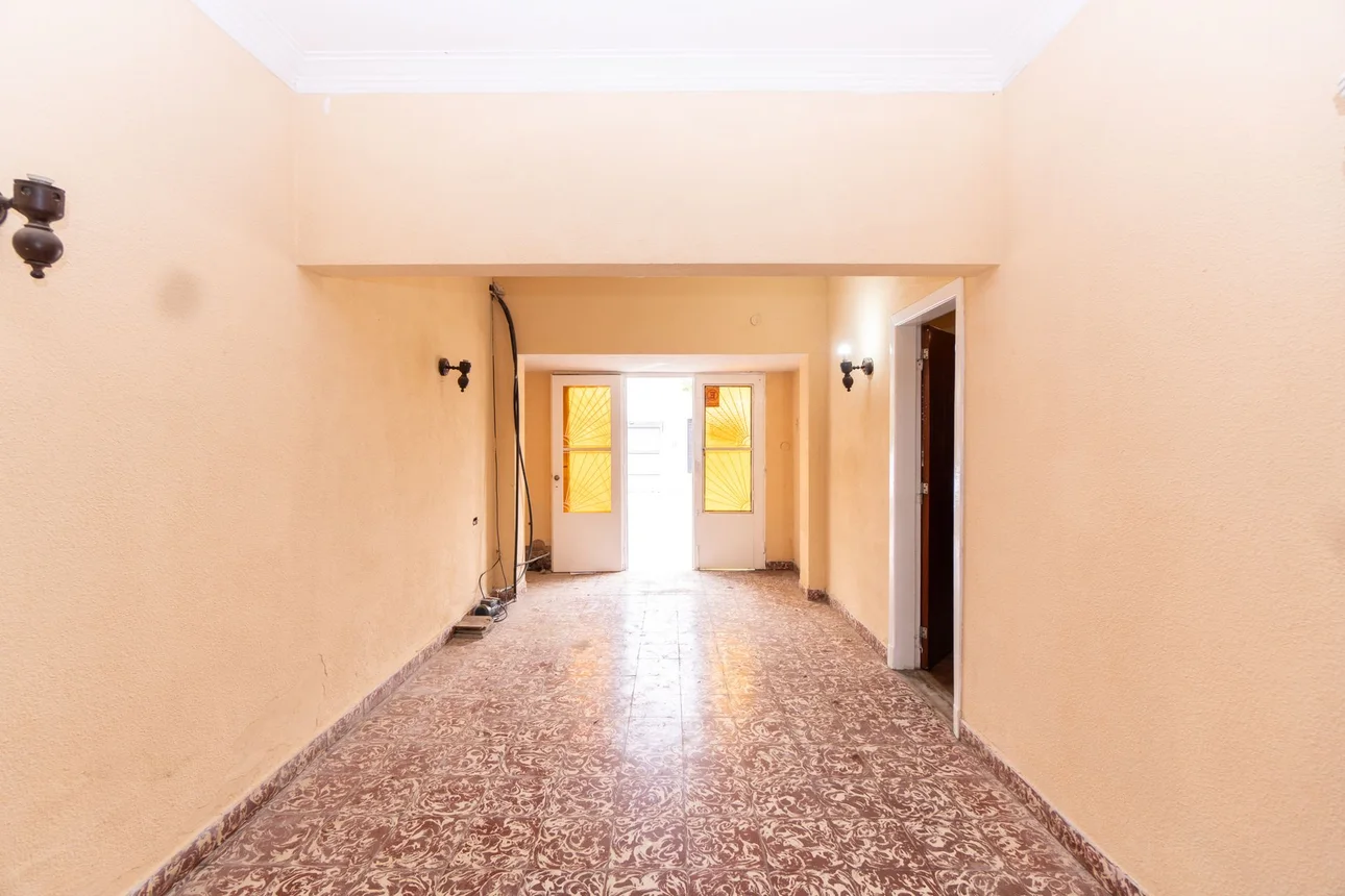 Casa de 6 ambientes en venta en La Plata, 27 Entre 63 y 64 1500, foto 2