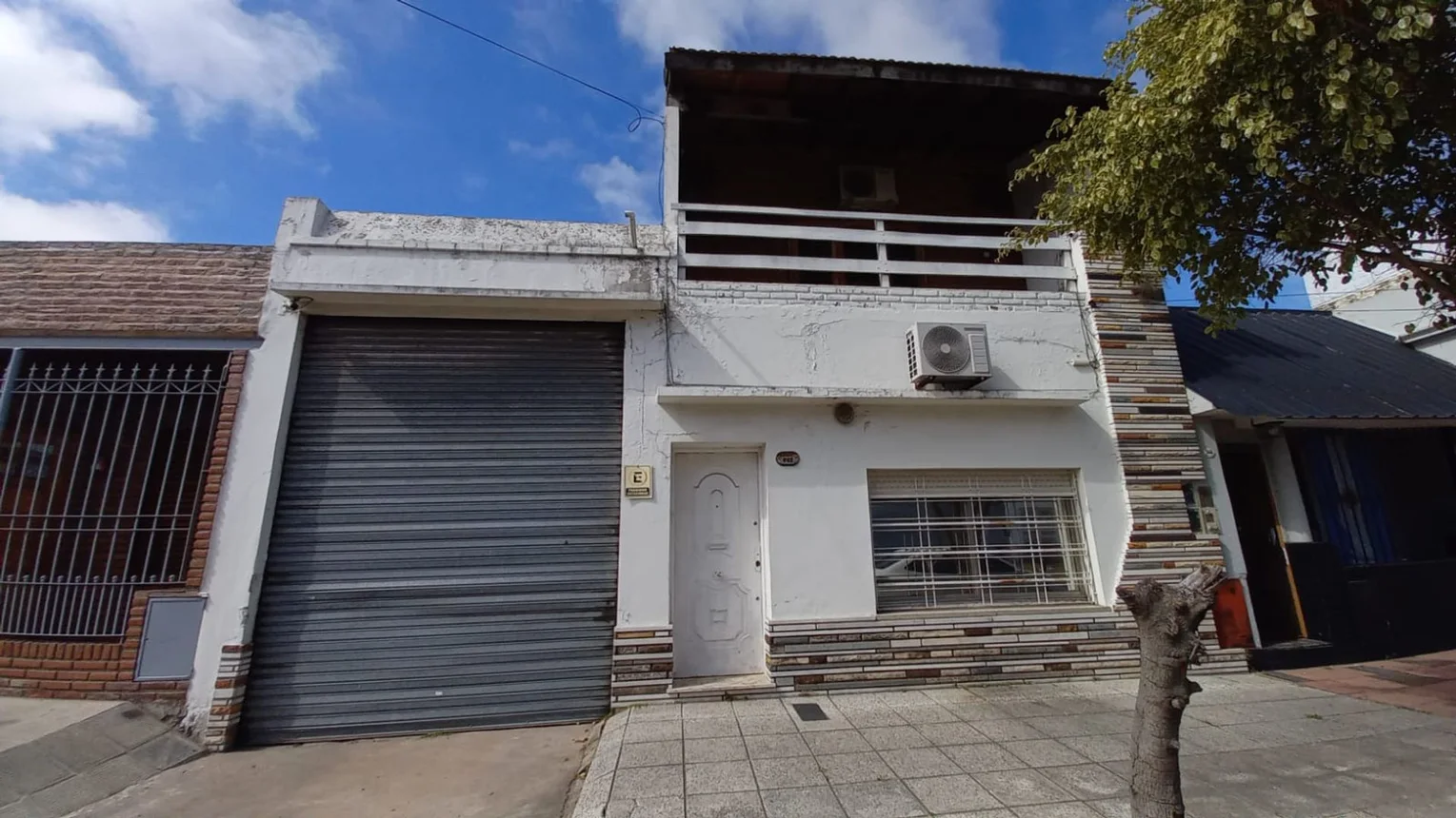 Casa de 5 ambientes en venta en Lanús Este, Fray Mamerto Esquiú 900, foto 2