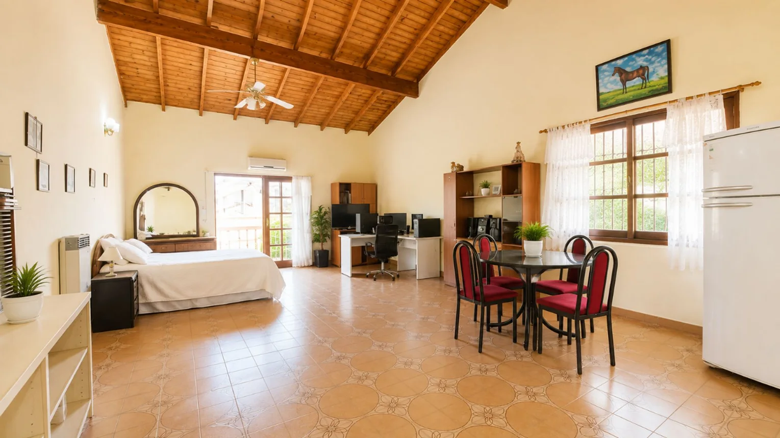 Casa de 5 ambientes en venta en Lanús Este, Fray Mamerto Esquiú 900