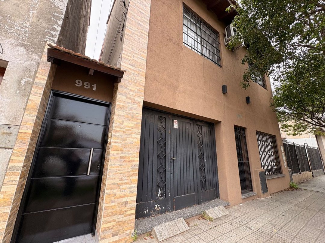 VENTA PH 3 AMB C/TERRAZA Y QUINCHO R. DE ESCALADA