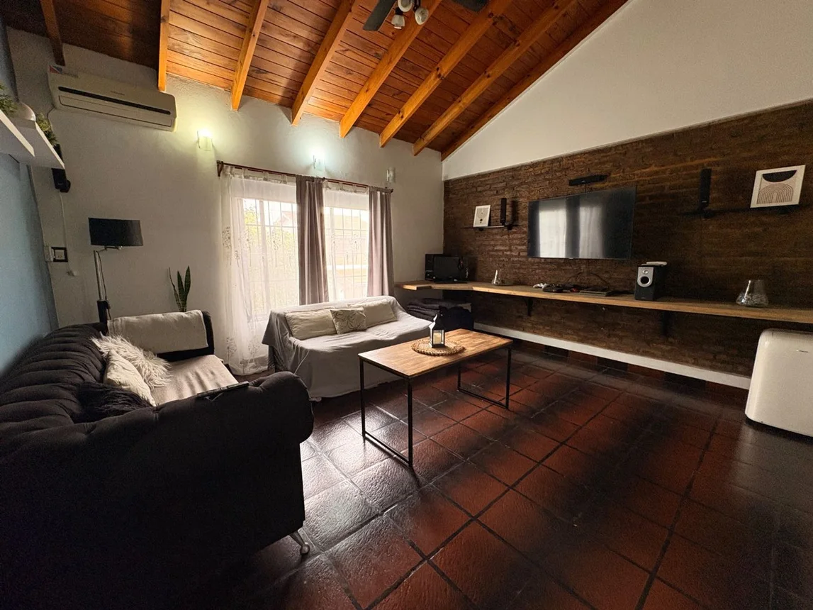 PH de 4 ambientes en venta en Remedios de Escalada, 1 de Mayo 900, foto 2