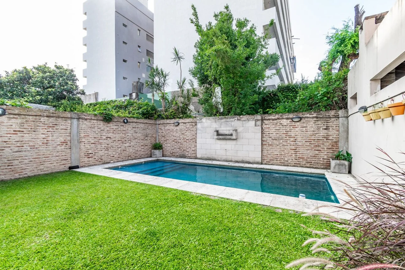 Casa de 4 ambientes en venta en Santos Lugares, Juan Bautista Anchordoqui 1800