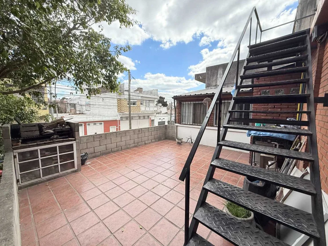 Casa de 5 ambientes en venta en Caseros, Ministro Francisco Cocchiararo 5300, foto 4