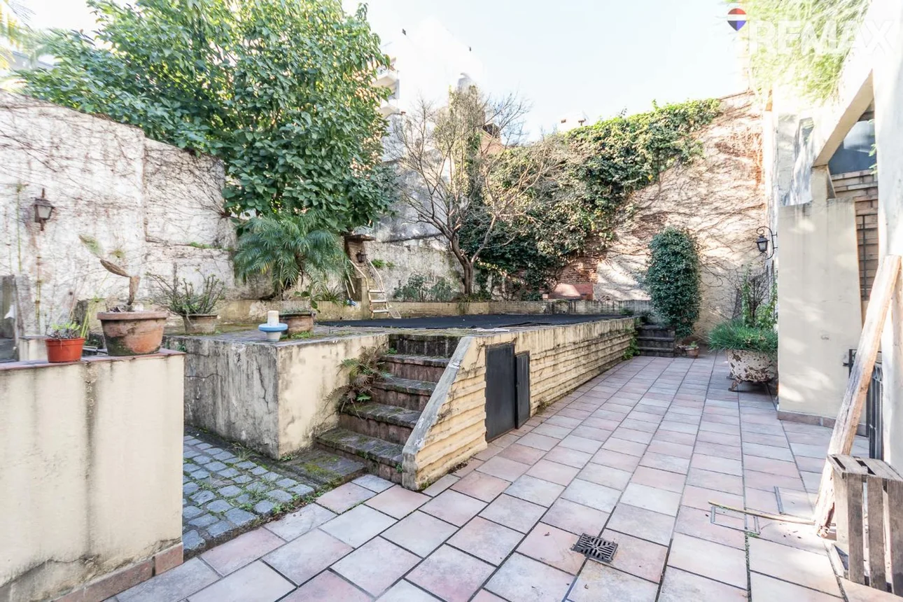 Venta chalet, 8 amb, 5 cocheras, quincho, pileta, foto 5