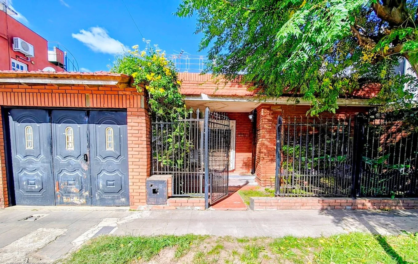 Casa en venta en Villa Luzuriaga
