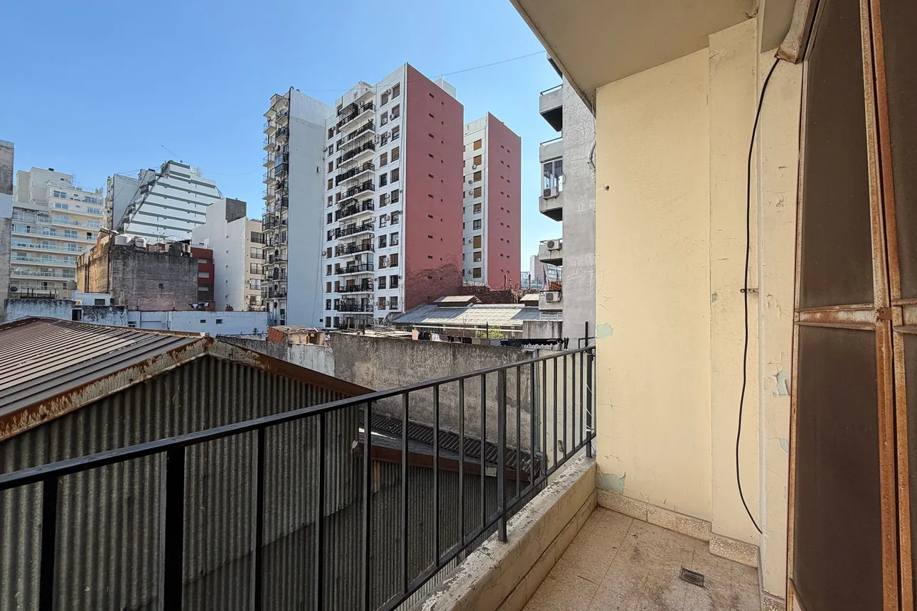 Venta depto 3 ambientes con balcón y dependencia, foto 4
