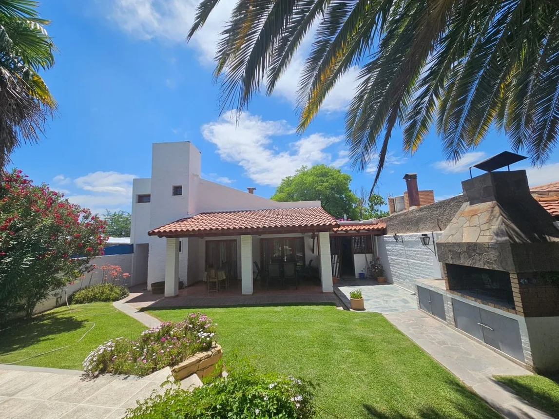 Casa en venta en Luján de Cuyo, foto 2