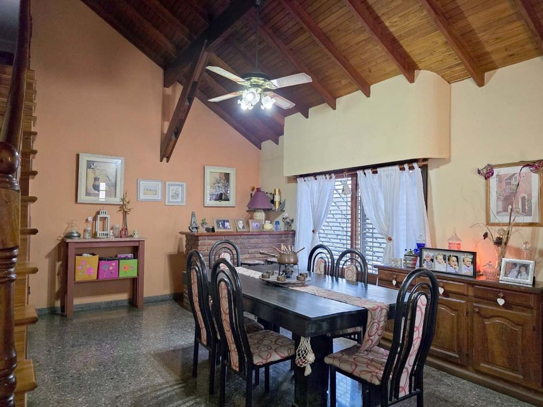 Casa en venta 4 ambientes en Chivilcoy 2500, Castelar, Moron, Buenos Aires