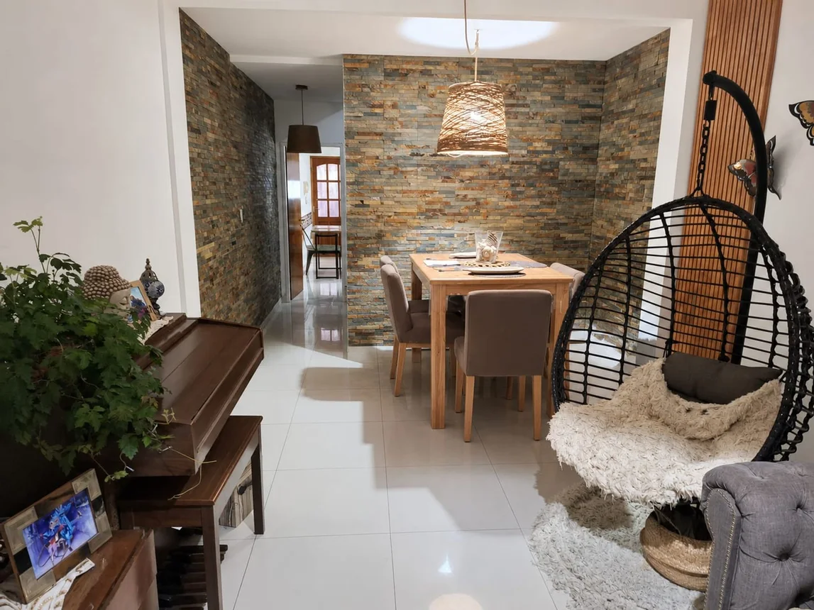 Casa tríplex en venta en Ramos Mejía